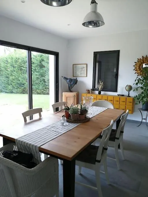Villa Avec Piscine Dans Quartier Residentiel Cucuron