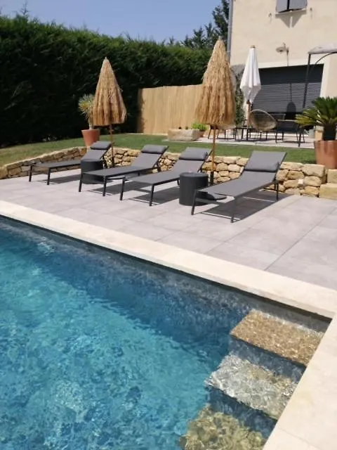 Villa Avec Piscine Dans Quartier Residentiel Cucuron